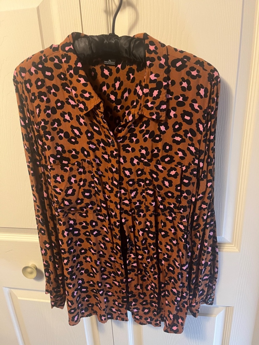 Sanctuary Brown Leopard Print Button-Up Shirt with Pink Spots